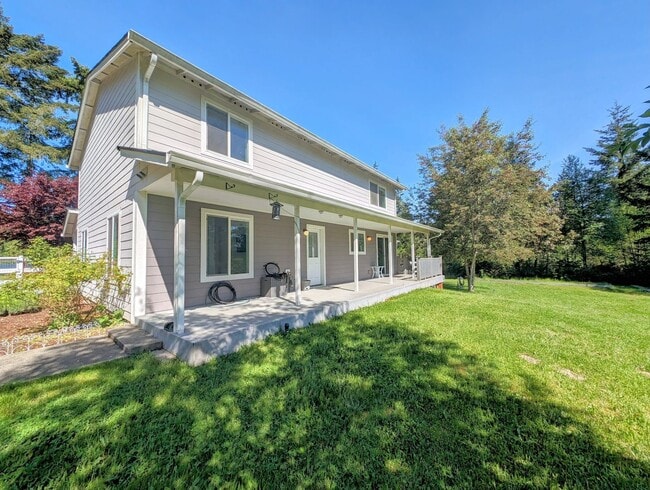 Building Photo - Large 4 Bedroom Home for rent in PO - Over Two Acres and Room to Roam!