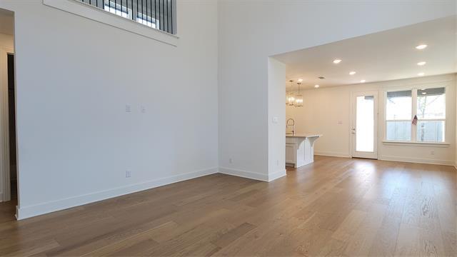 Building Photo - 3124 Engelman Dr
