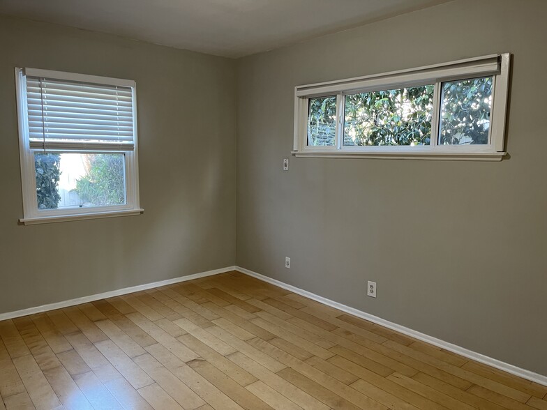 Building Photo - 3406 Wade St