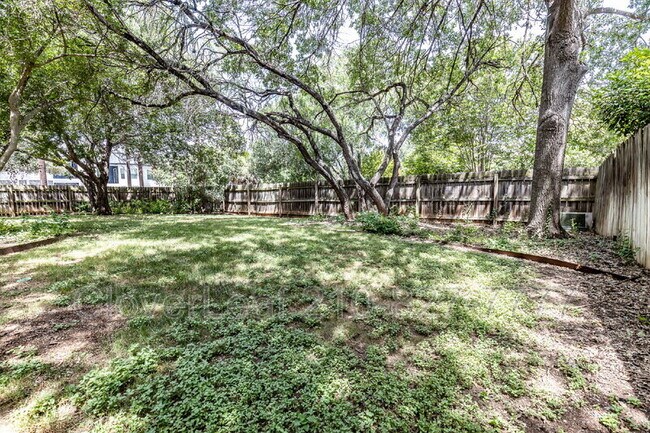 Building Photo - 417 Sunrise Canyon Dr
