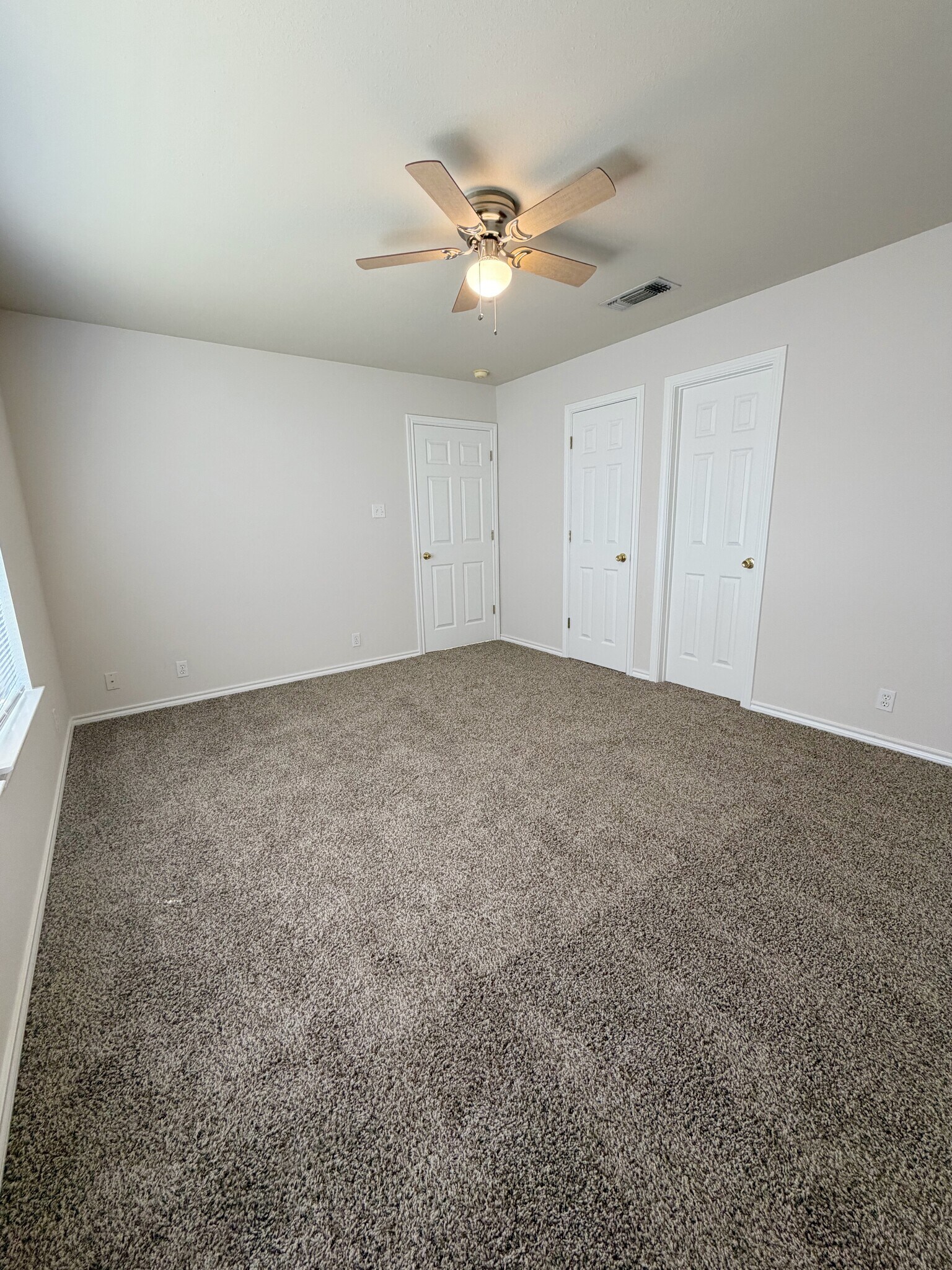 Primary Bedroom - 307 Sunset Blvd