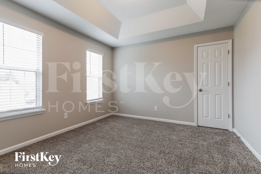 Building Photo - 3217 Ivy Lake Ct