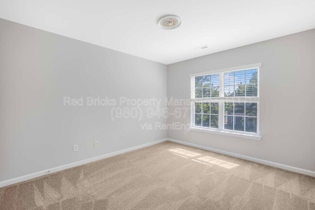 Building Photo - 9621 Cheery Meadow Dr