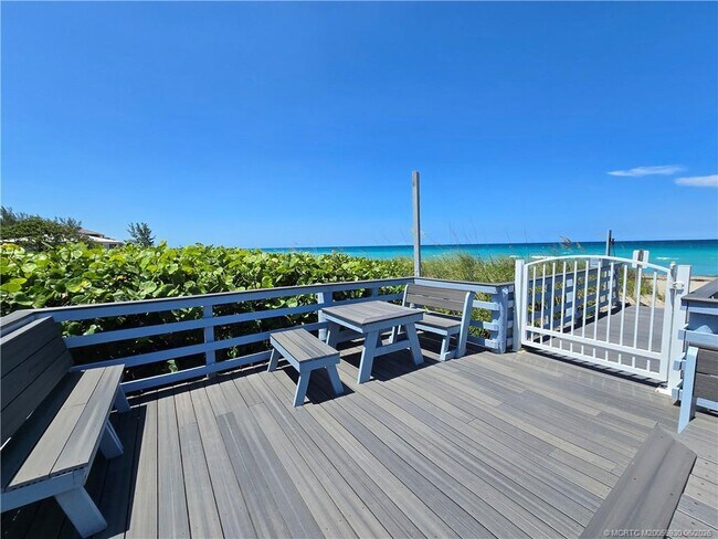 Building Photo - 2375 NE Ocean Blvd