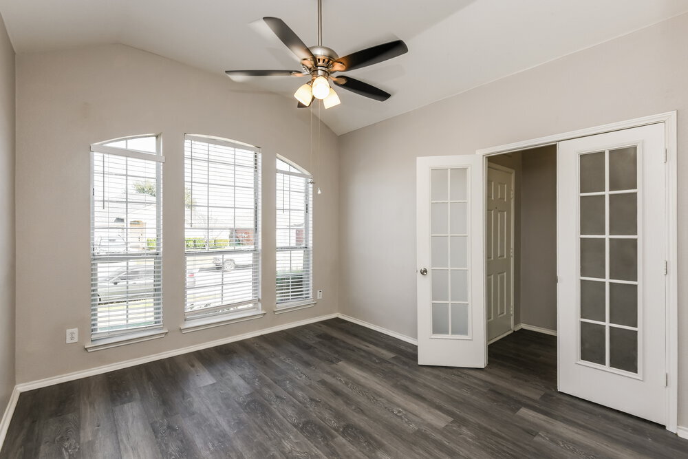 Building Photo - 1007 Andrew St