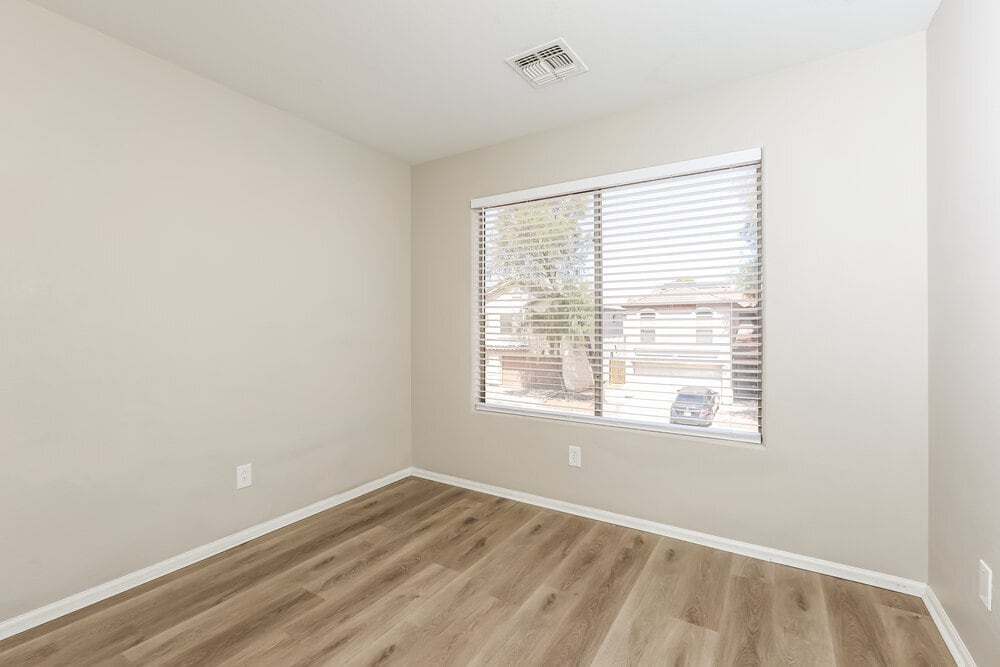 Building Photo - 12415 W El Nido Ln