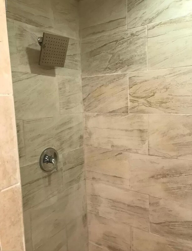 Building Photo - 2434 Sarno Rd