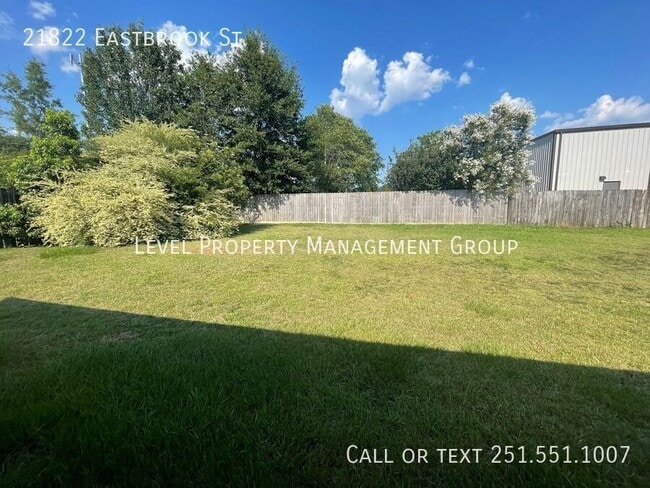 Building Photo - 21822 Eastbrook St