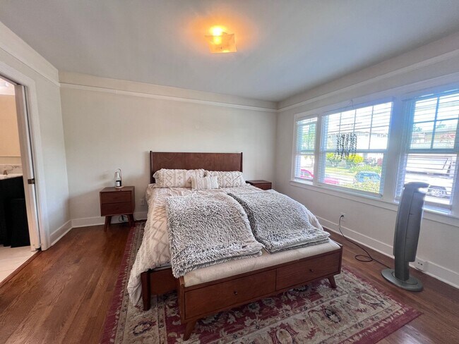 Building Photo - Fully Updated Home in San Leandro Available for Rent!!