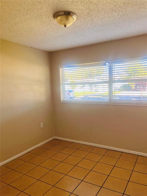 Building Photo - 76 Judith Ln