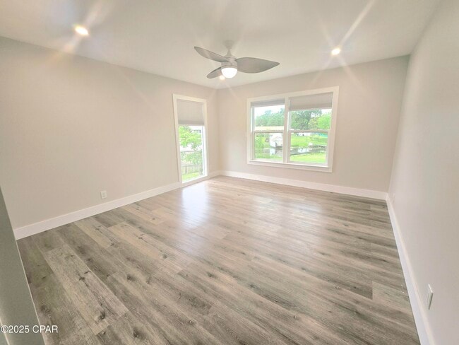 Building Photo - 7248 Shady Dr
