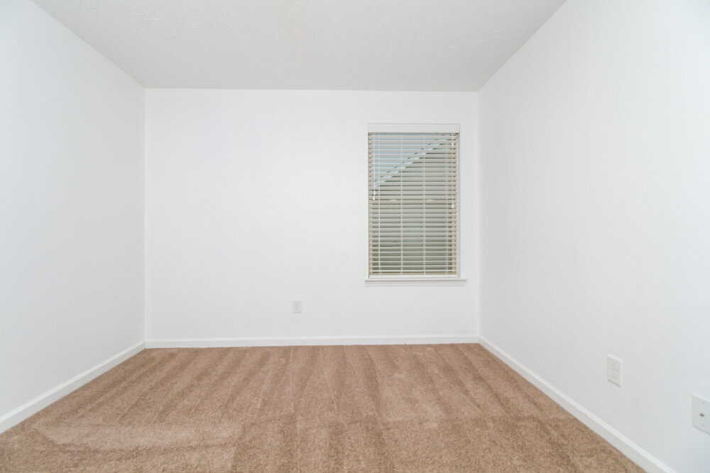 Building Photo - 1096 Shire Dr