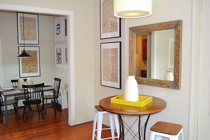 Building Photo - 437 Hanover St