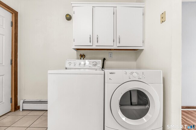 Building Photo - 20 Trolley Cir