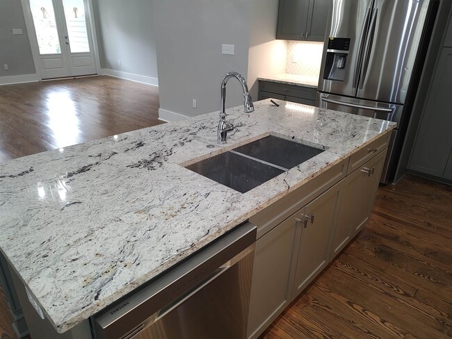 Building Photo - 3549 Esplanade Way