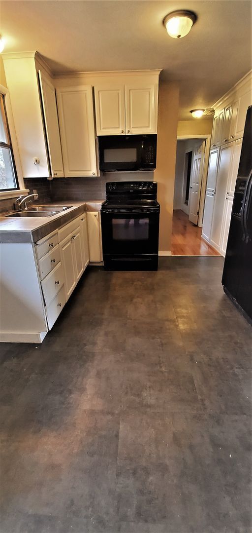 Building Photo - House For RENT:  Historic North Everett 2 ...