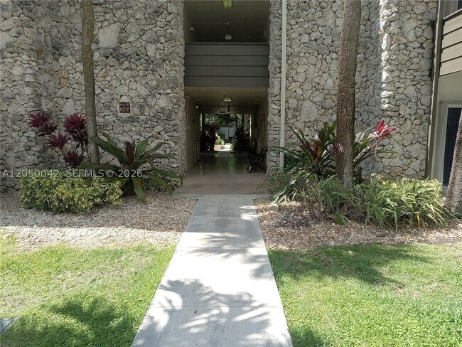 Building Photo - 8315 SW 72nd Ave