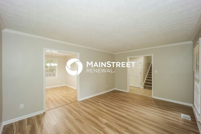 Building Photo - 3 Bedroom Pet-Friendly Home in FAYETTEVILLE, GA with Main Street Renewal
