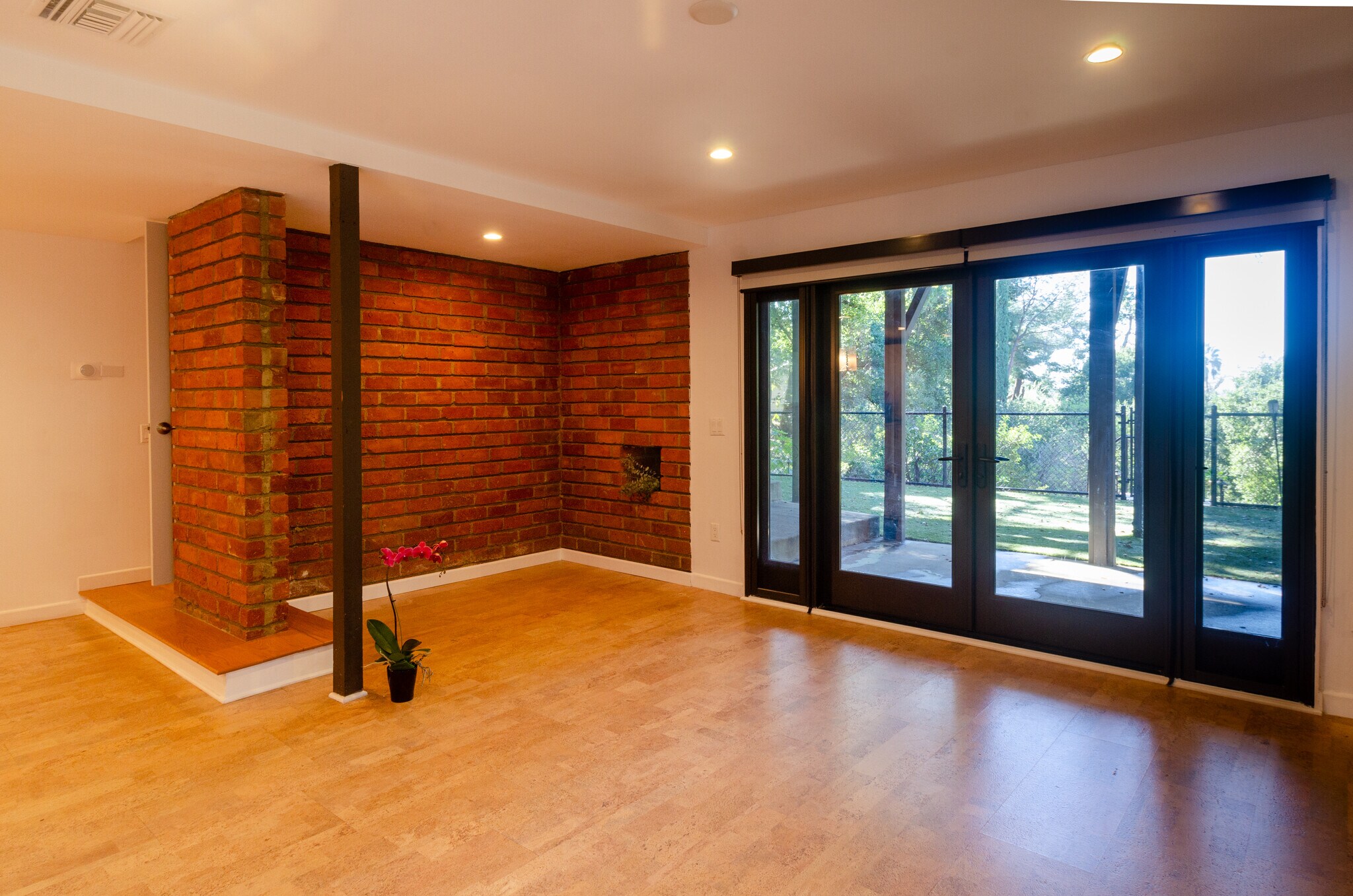 Building Photo - 9801 Shadow Island Dr