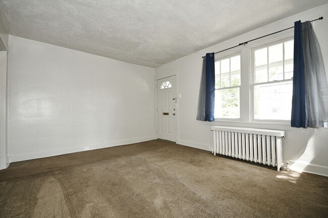 Building Photo - 1721 Montier St