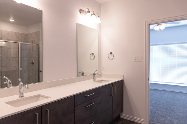 Building Photo - 2825 Aiden Ln