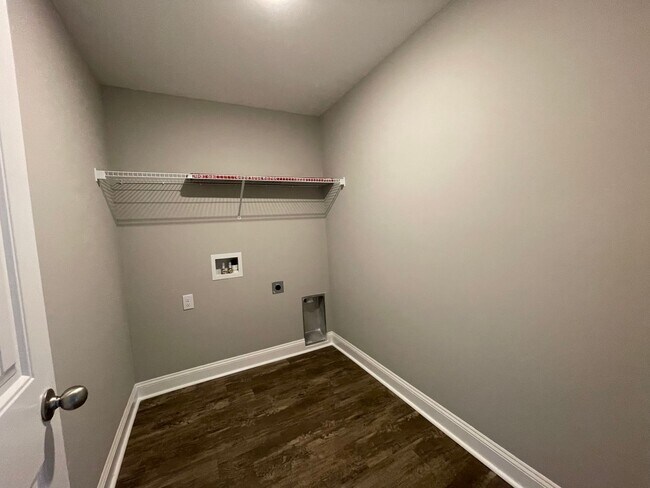 Building Photo - Brand New 3bd / 2ba w/ high end finishes, right in the heart of Conway!!