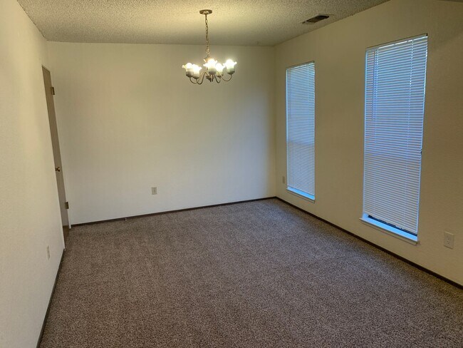Building Photo - LABOR DAY SPECIAL - 2 WEEKS FREE RENT!!Character abound in this 3/2