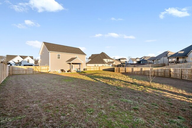 Building Photo - 331 Bluebriar Trace