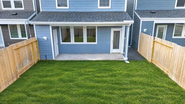 Building Photo - 28126 Meadowlark Sky Dr