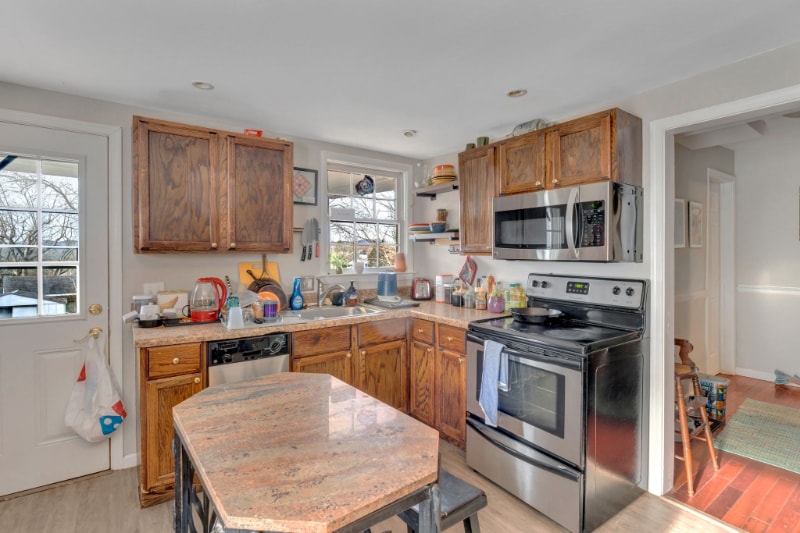 Building Photo - 922 Monticello Ave