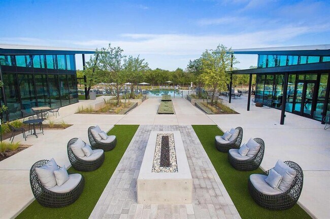 Building Photo - 7113 Sienna Rouge Path
