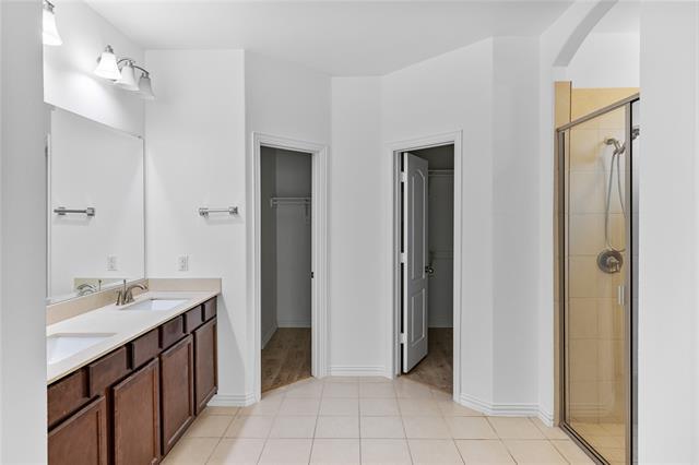 Building Photo - 14152 Santa Ann St