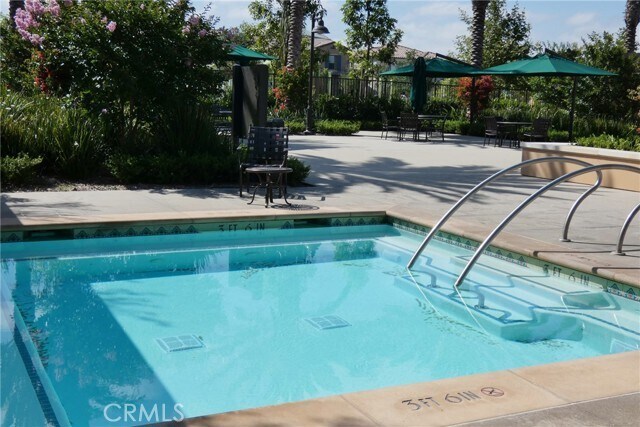 Building Photo - 155 Excursion