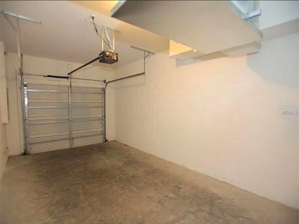 Building Photo - 1343 Clove Dr