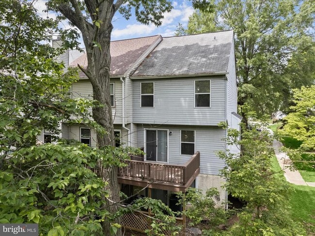 Building Photo - 9537 Clocktower Ln