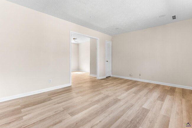 Building Photo - 1636 Huntley Ridge Dr