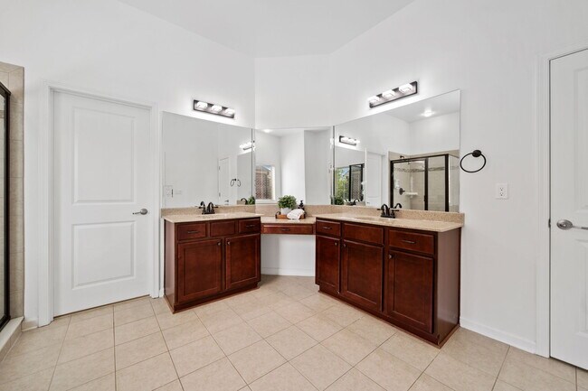 Building Photo - 2435 Sentinel Chase Way