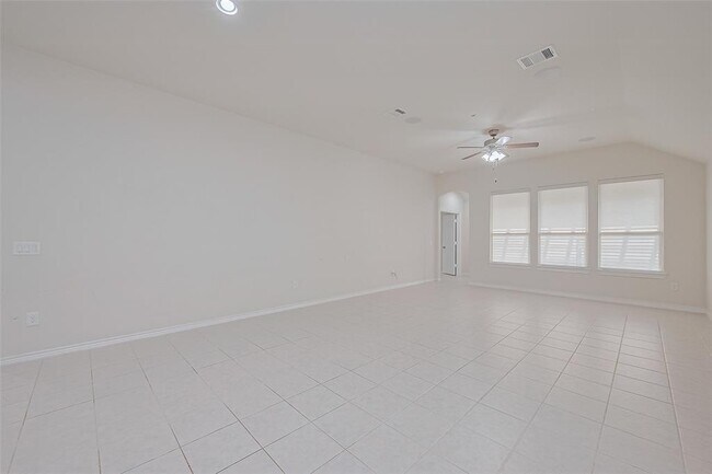 Building Photo - 6723 Widdenbrook Trace