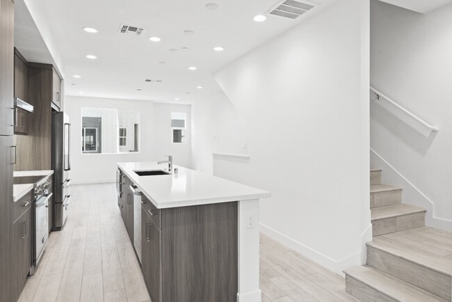 Centerpiece Kitchen - 166 Uptown Cir
