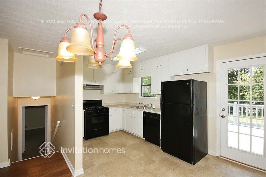 Building Photo - 109 Cedar Ridge Trail