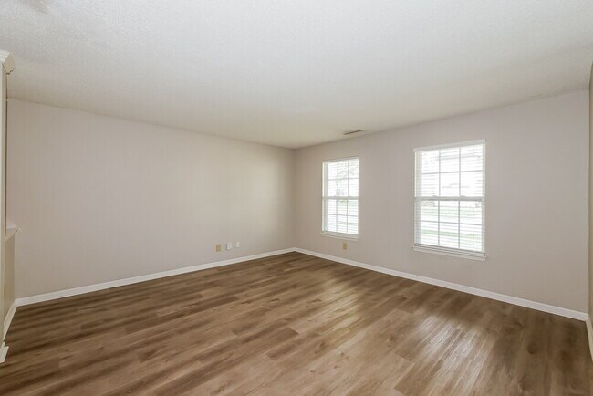 Building Photo - 12867 Old Glory Dr