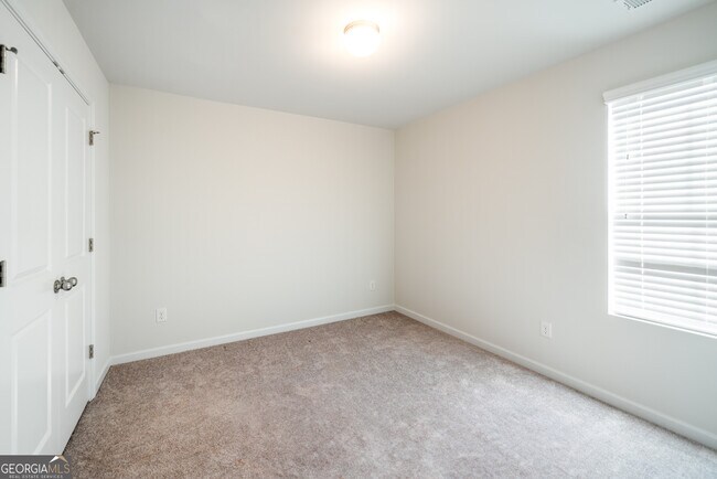 Building Photo - 132 Fresh Laurel Ln