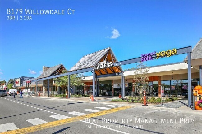 Building Photo - 8179 Willowdale Ct