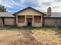 Building Photo - 1025 Hwy 83-84