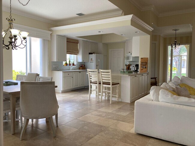 Building Photo - 8251 Tobago Ln