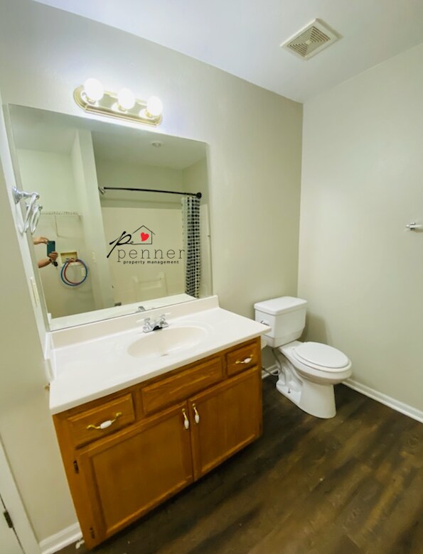 Building Photo - 409 E Benning St