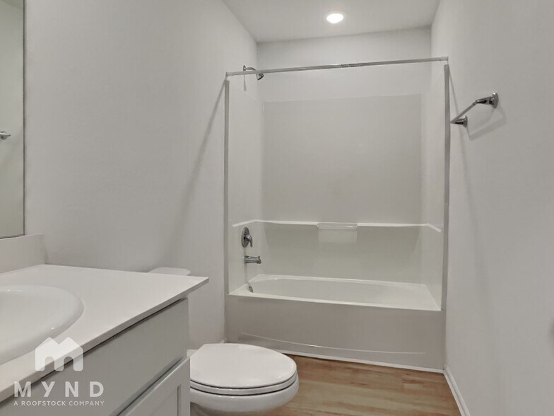 Building Photo - 2842 Via Augusta Dr