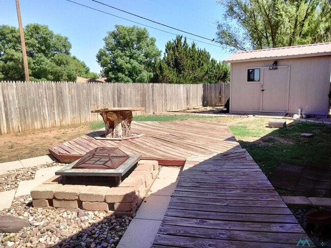 Building Photo - 3217 Cheyenne Dr