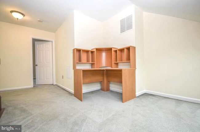 Building Photo - 9440 William Kirk Ln