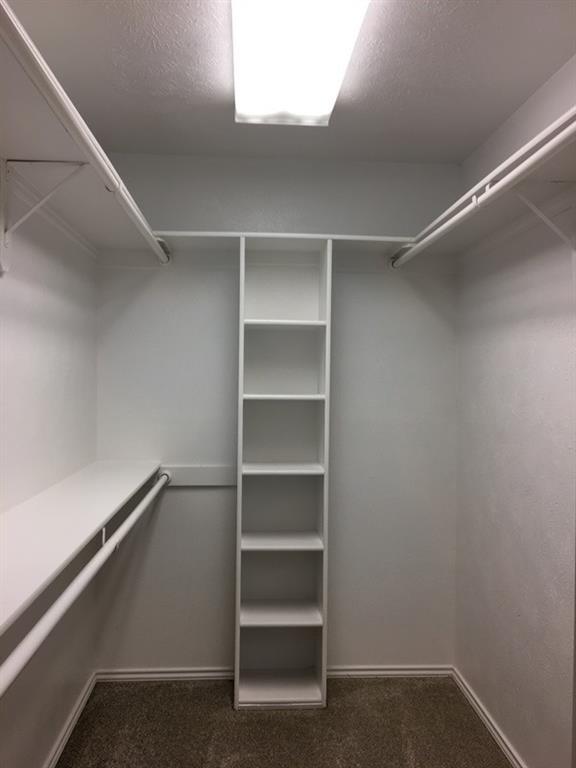 Building Photo - 3113 Kensington Dr